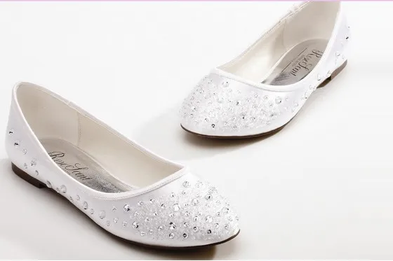 wedding shoes for pregnant brides