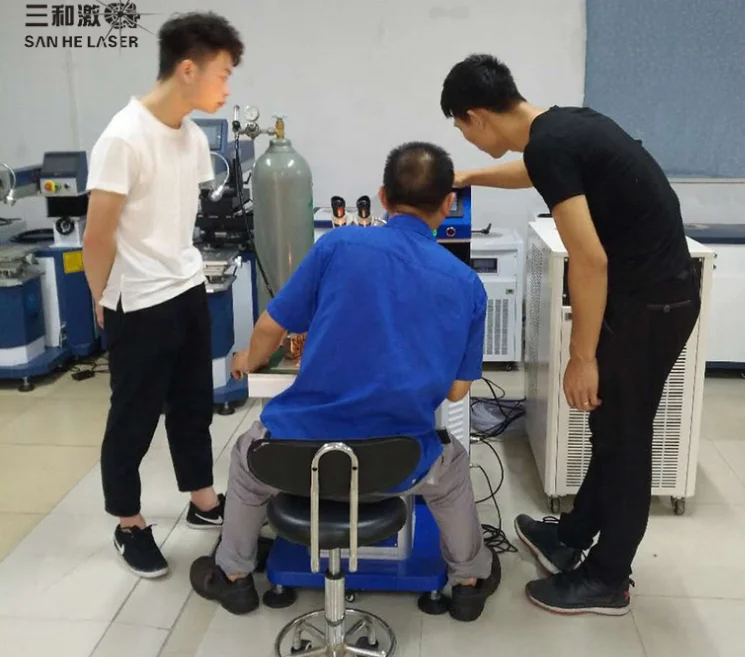 
200w 400w mold laser welding machine for metal steel mold welding and repairing 