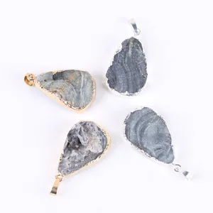 wholesale natural modern wedding supplies Random agate slices stone pendant