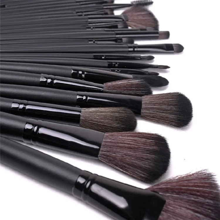 powder brush.jpg