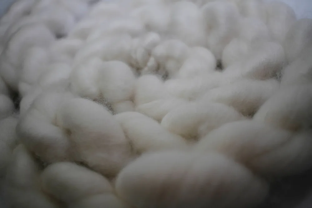 
Precious Raw Material Roving Dehaired Cashmere Tops Cashmere Fiber 