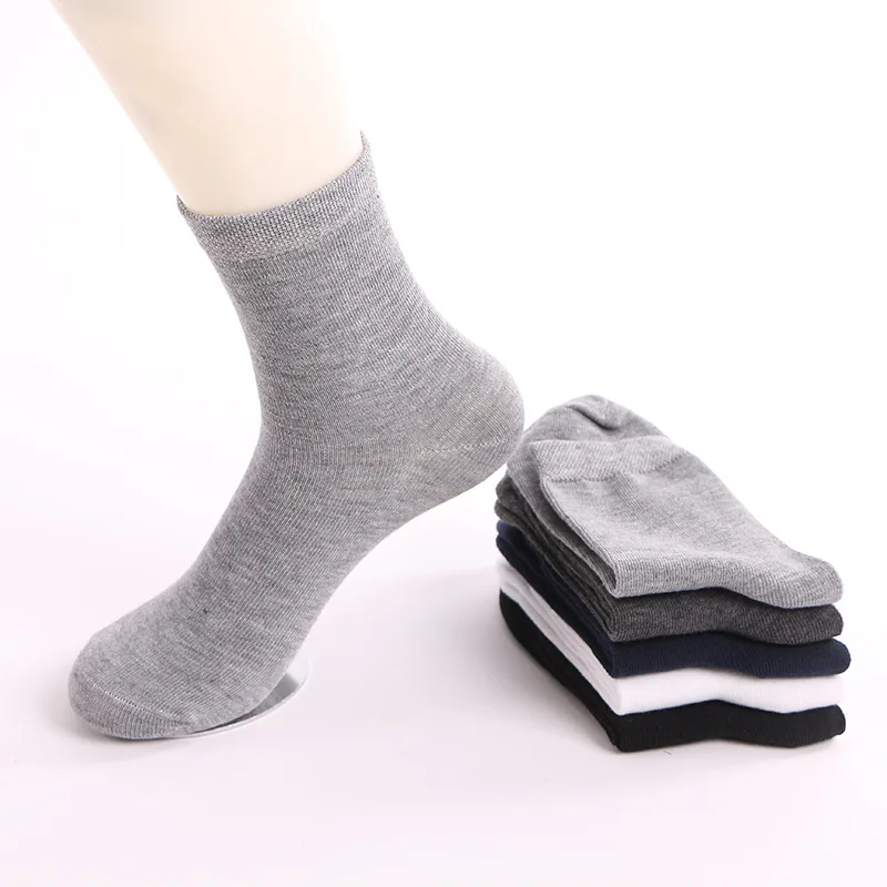 

Wholesale cheap tube plain color Polyester and cotton men socks, Pantone color