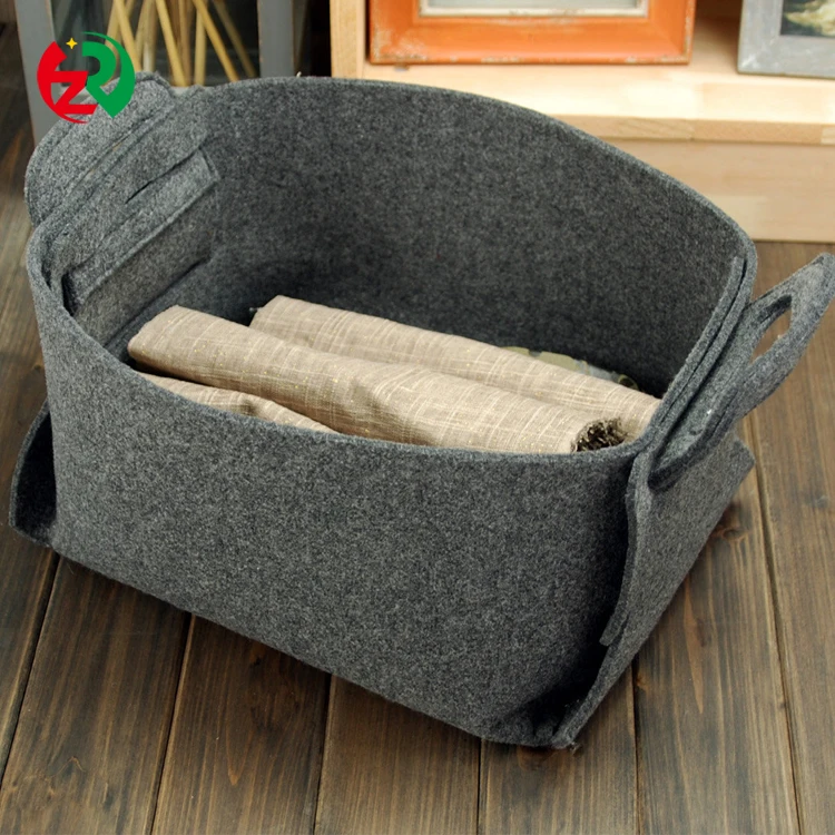 felt stuff basket1.jpg