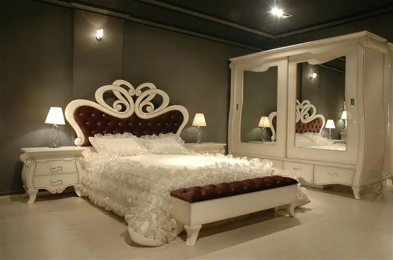  صور غرف نوم كلاسيكية  Selen-Neo-Classic-Bedroom-Set