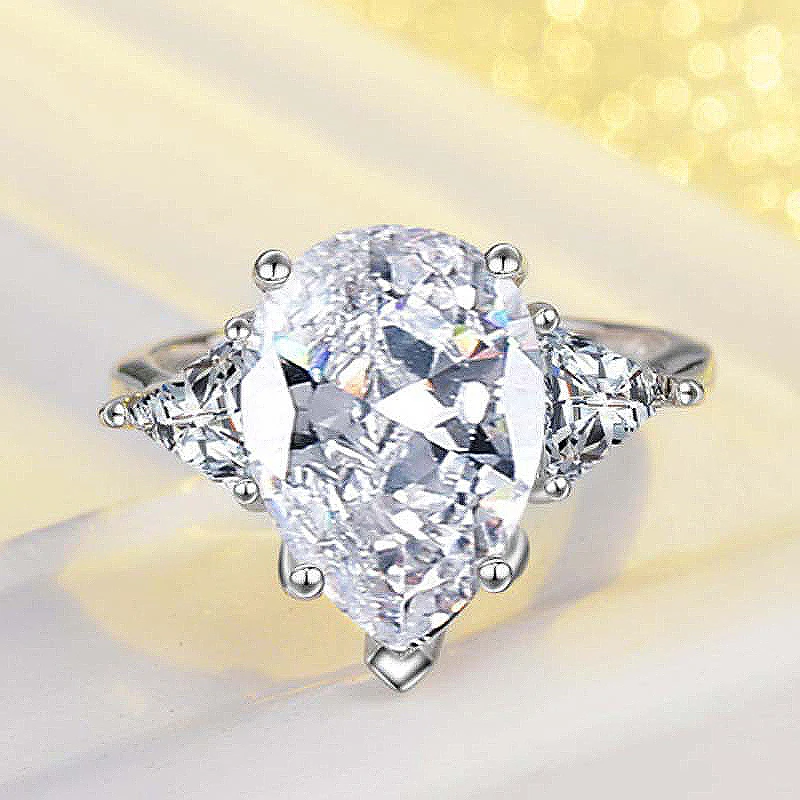 

XEYJZ082 Luxury 5A Zircon Big Diamonds Water Drop Shape Oval White Wedding Rings Princess Women Platinum Plating Ring Wholesale