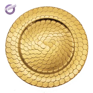 Image of PZ21040 wholesale cheap plastic gold charger plates fish scales surface for sale