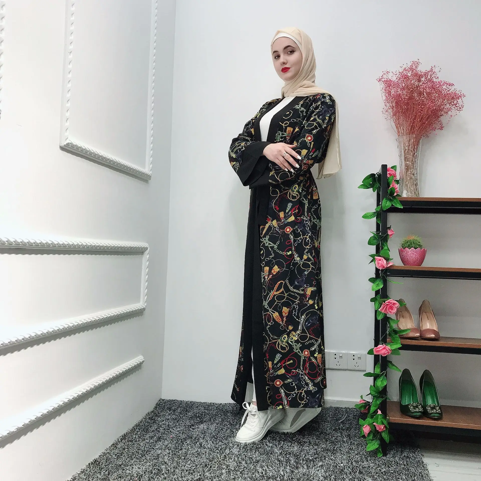 

dubai muslim women printed open abaya