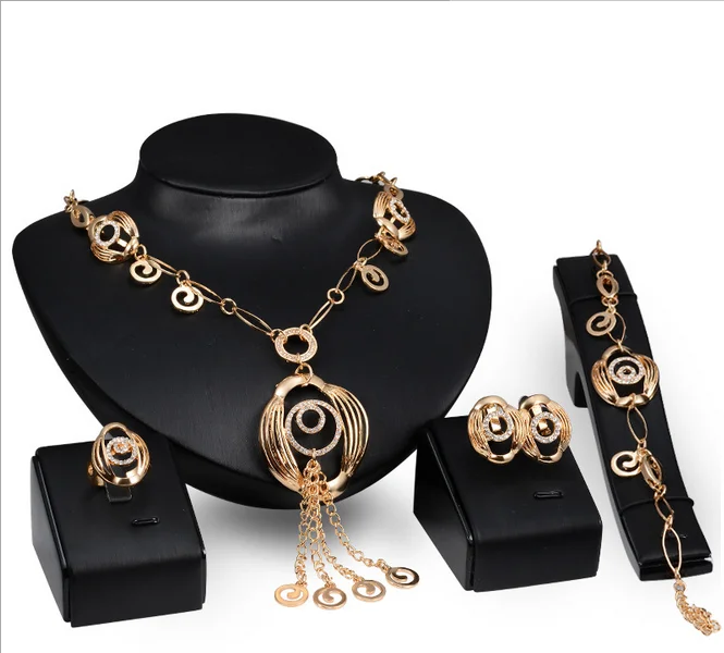 

New Popular Exaggerated Pendent Tassel Gold Bridal Necklace Earring Solid Women Style Pendant Jewelry Sets 4Pcs