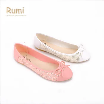 white flat shoes womens