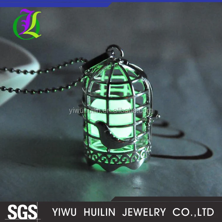 

AY100006 Yiwu Huilin Jewelry new product Essential Oils Diffuser Ball Birdcage Locket Nature Jewelry Glow in the Dark necklace, Fashion jewelry necklace