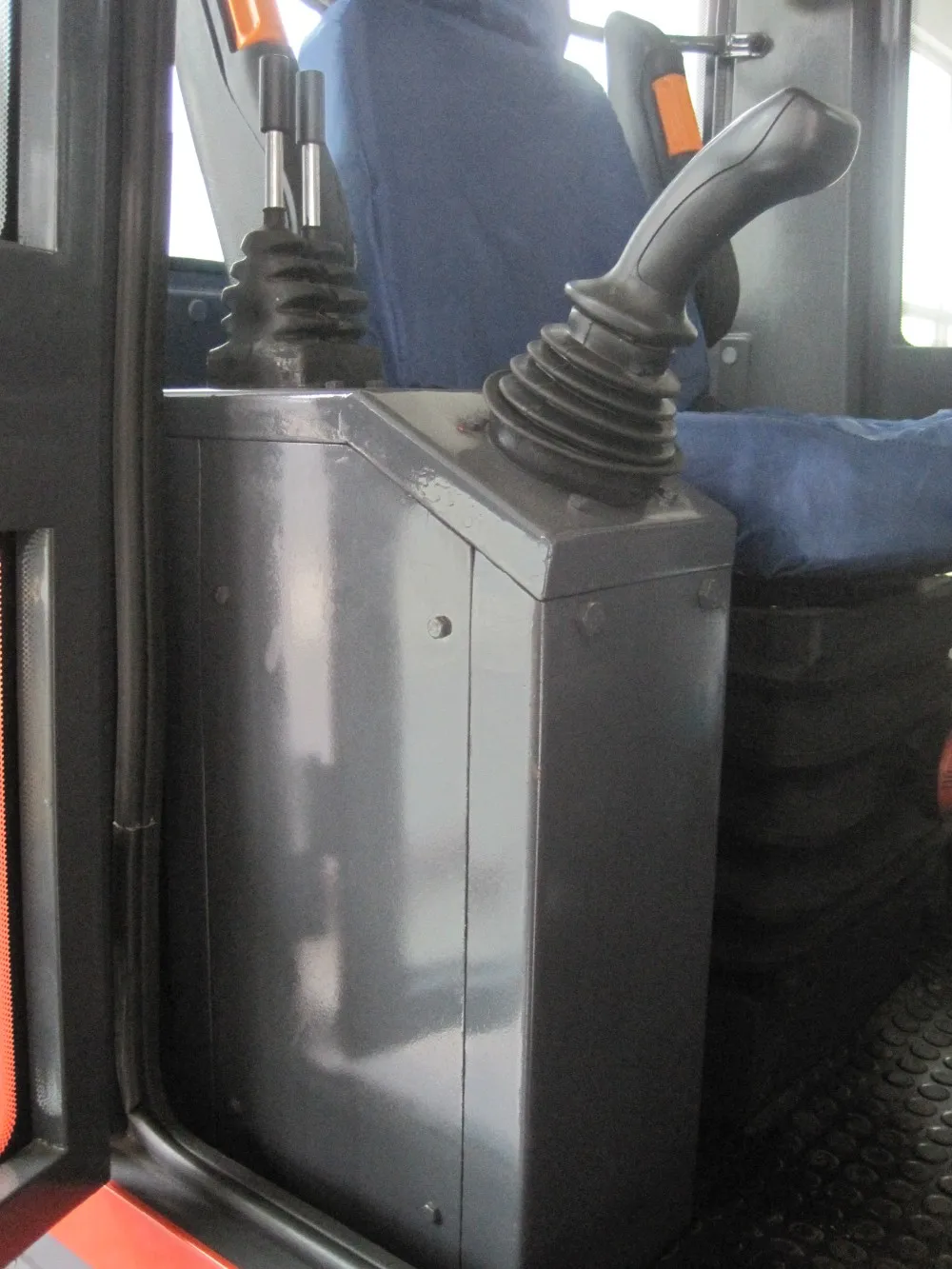 所有行业 机械设备 工程建筑机械 土方机械 装载机方便控制轮式装载机