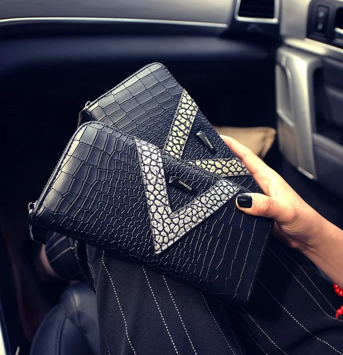

2020 Ladies Fashion Crocodile Print PU Leather Zipper Around Wallet Girls Leopard Purse Wholesale For All Season, 3 different styles each 2 different colors