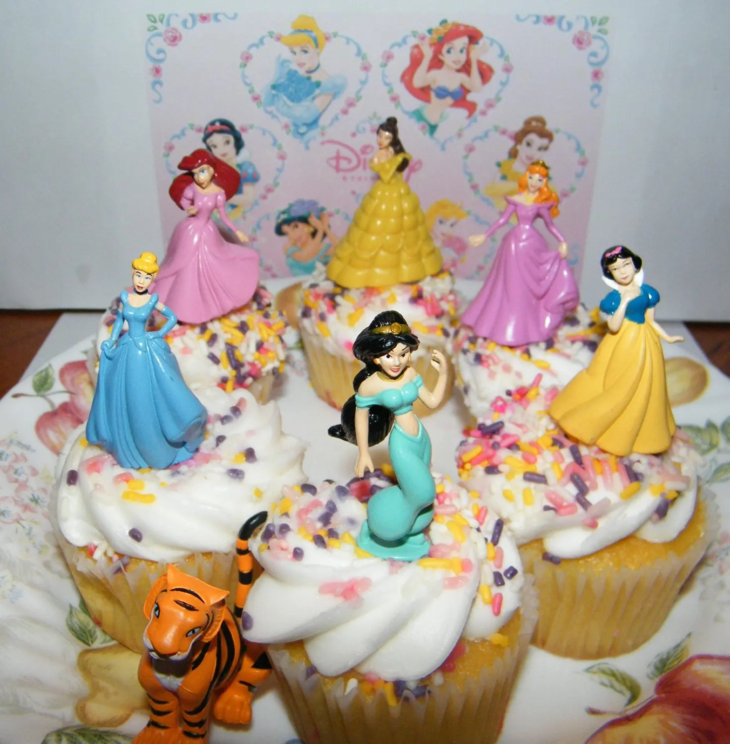 24 Disney Princess Cupcake Fairy Cake Toppers Edible Rice Wafer Paper Decoration