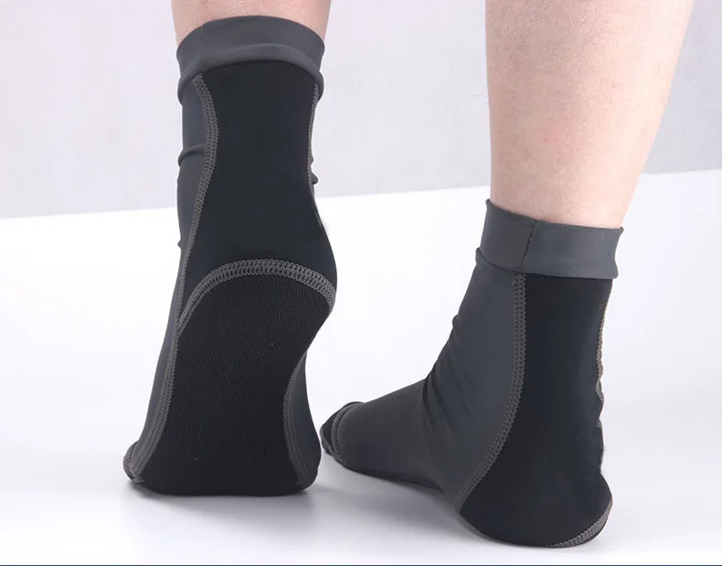 Men's Marine Waterproof Neoprene Beach Socks for Diving Surfing Swimming Anti-Slip Casual Type with Body Logo for Spring Season