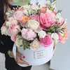 luxury design flower delivery box white matte decoration round flower box with flat edge factory