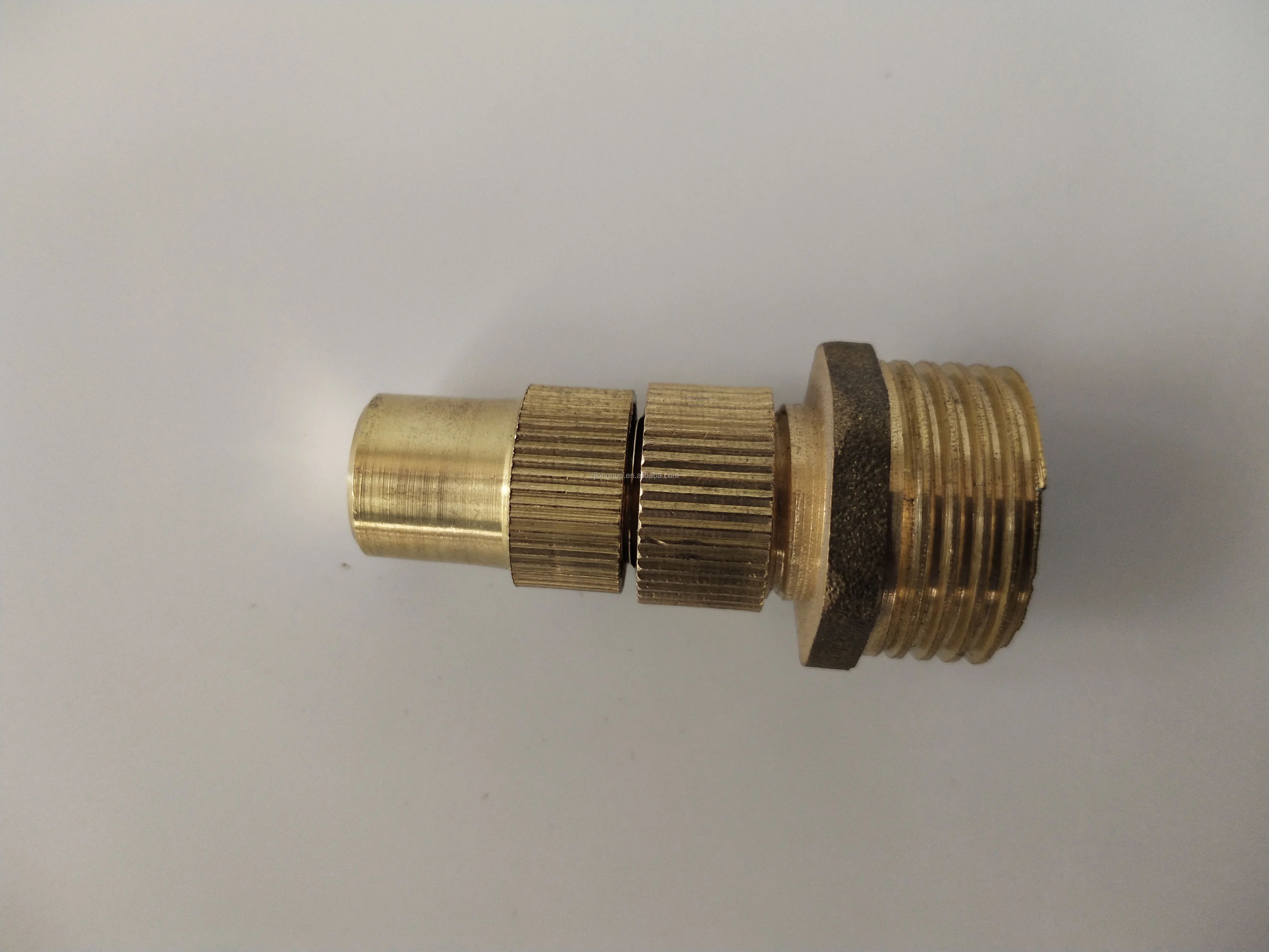 1/2 Inch Brass Adjustable Water Spray Nozzle Lawn Atomizing Nozzle
