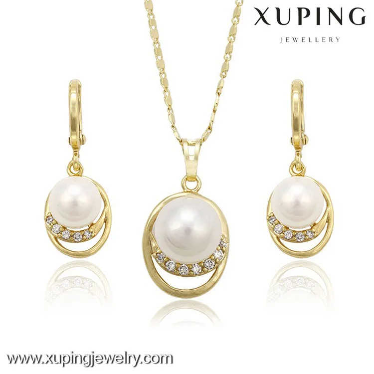 single pearl necklace and earring set