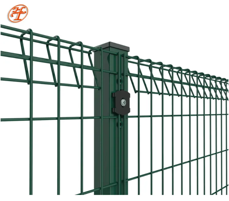 green top roll fence.jpg
