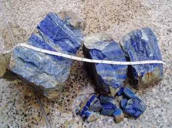 lapis lazuli chunk