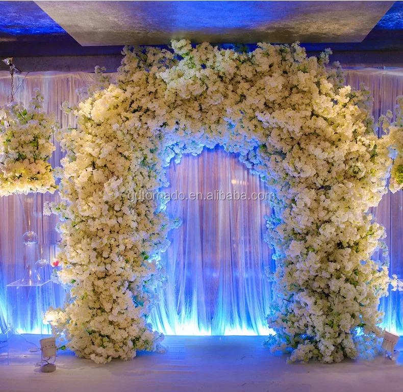2017 New Style Wholesale Wedding Arch With Artificial Cherry Blossom