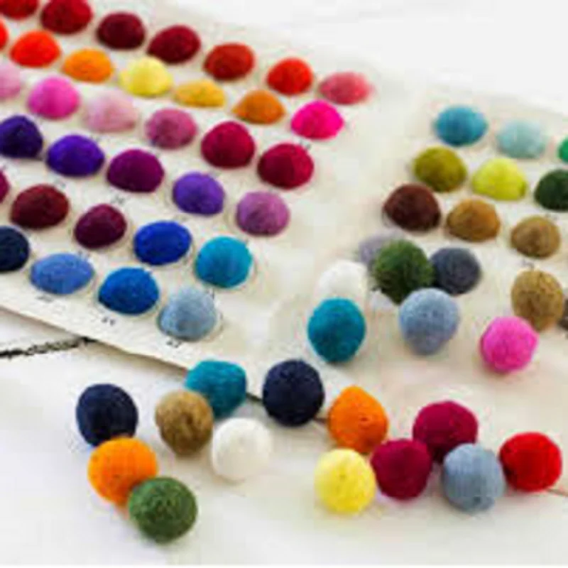 
Eco-Friendly 100% Handmade 2cm Color Wool Balls For Home Decoration and Christmas 