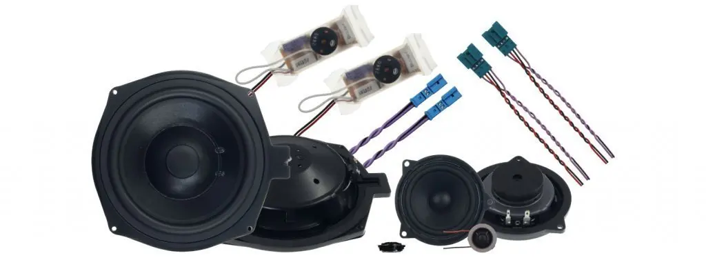 3. Rainbow 8 динамики. Ребенок с воздушным змеем. Радуга 4 цветомузыкальная приставка. Rainbow 3 1 аудио.