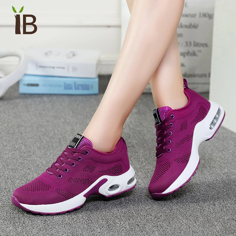 ladies sports shoes on sale