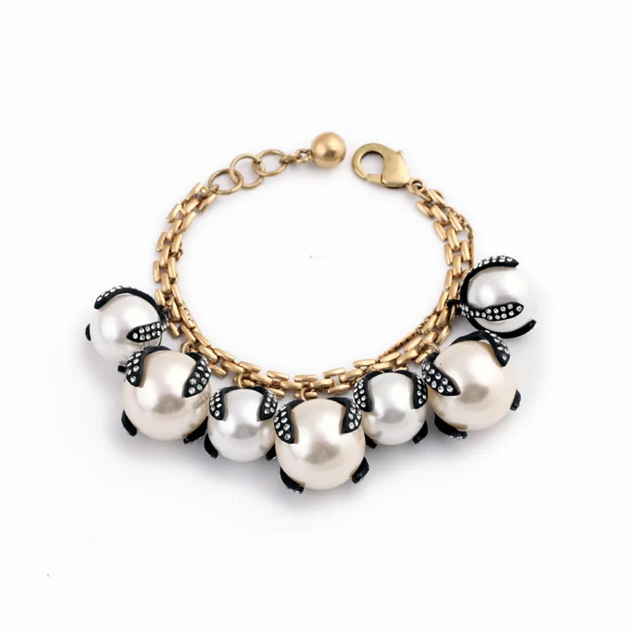 

sl00312 Qingdao Kiss Me Summer Hot Sale High End Factory Direct Wholesale Pearl Charm Bracelet