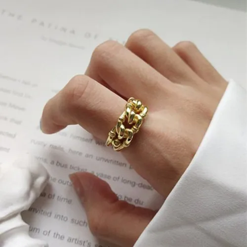 

New Gold Twist Geometric Ring Fashion Lady Luxury Cutout Design Wedding Party Ring Gift