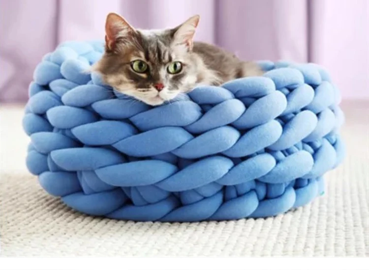 Chenille giant yarn 4.jpg