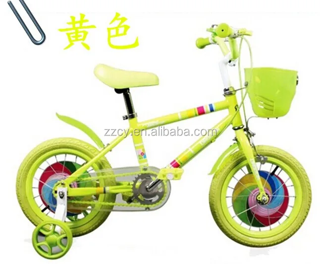 bicicletas con ruedas de colores