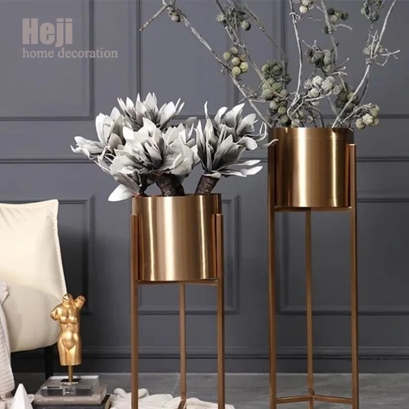 

China Large Metal Wire Gold Big Floor 70Cm Wedding Decorative Vases, Glod