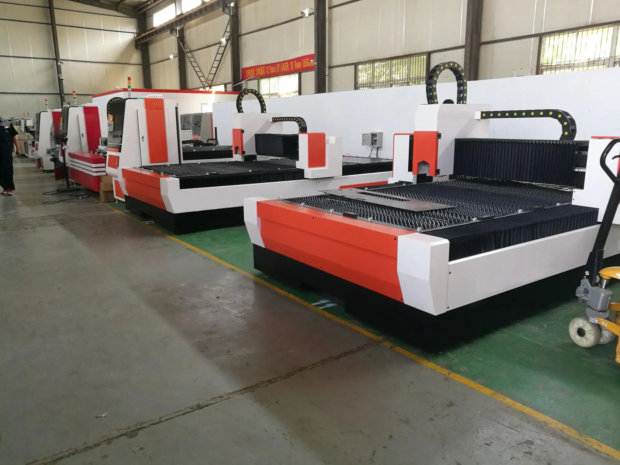 Metal Sheet & Tube Fiber Laser Cutting/Cnc Metal Fiber Laser Cutting Machine