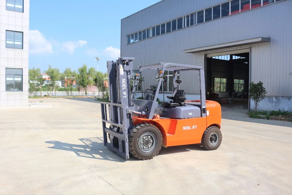 月-月吨柴油叉车 -柴油叉车从 4ton 到 5ton -月米提升高度 -横向转向