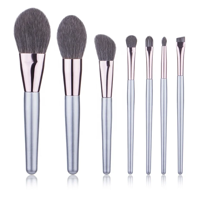 

Latest Pirvate Label Makeup Brushes 7pcs High Quality Synthetic Sliver Wood Powder Contour Blush Eyeshadow Make Up Brushes Set