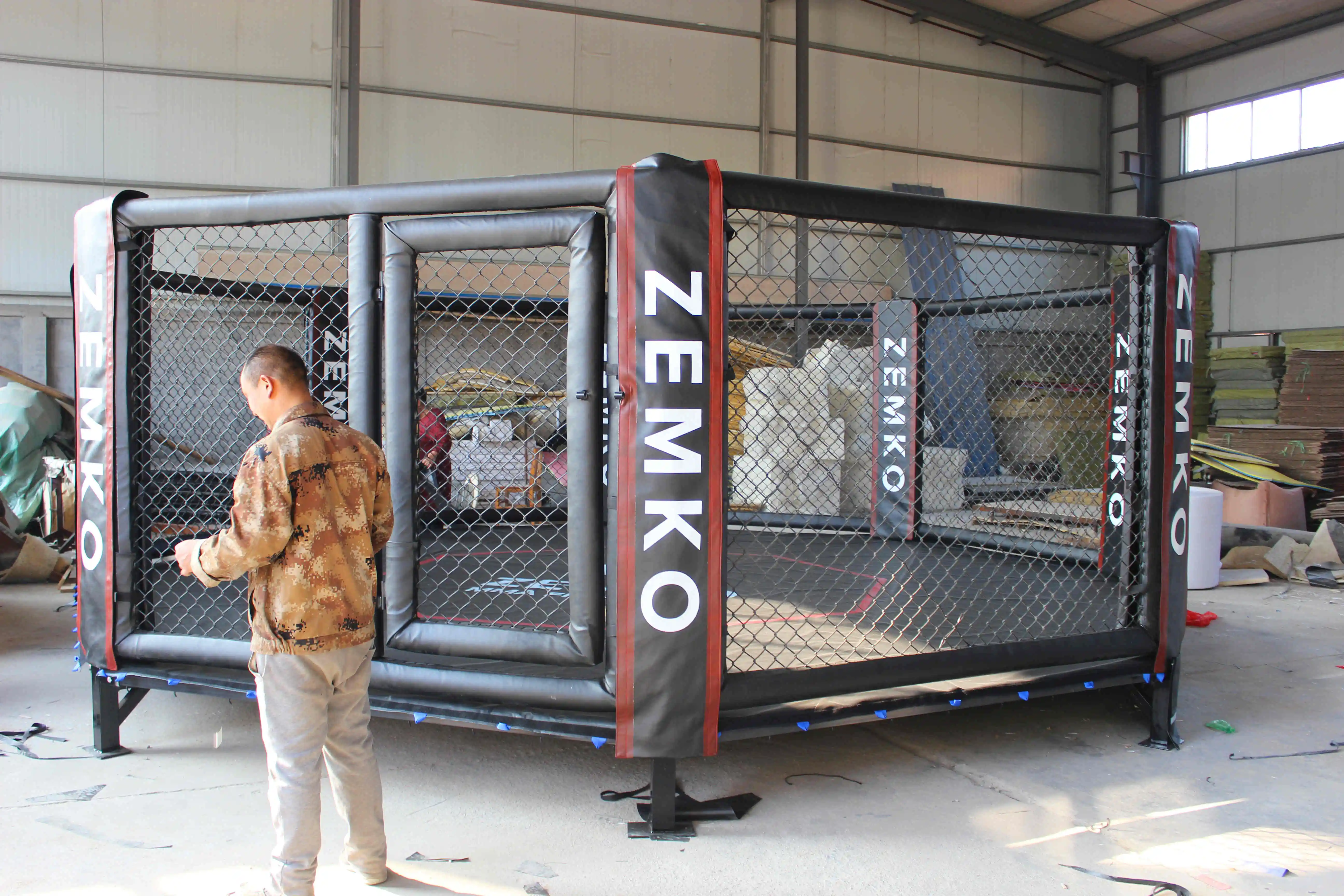 mma cage (9).JPG