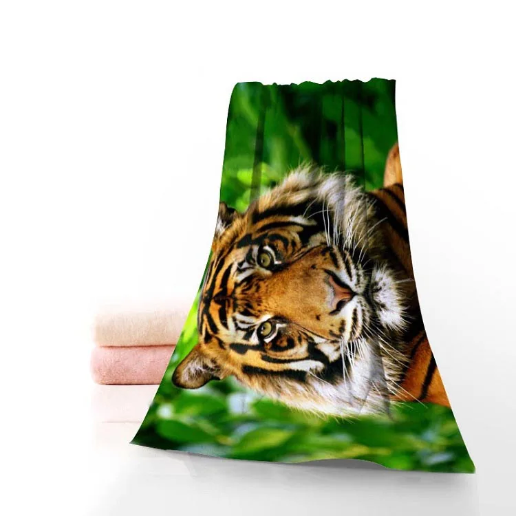 Полотенце с тигром. Полотенце с тигром в джунглях. Полотенце банное с тигром. Полотенце хлопковое тигр. Полотенце с тиграми