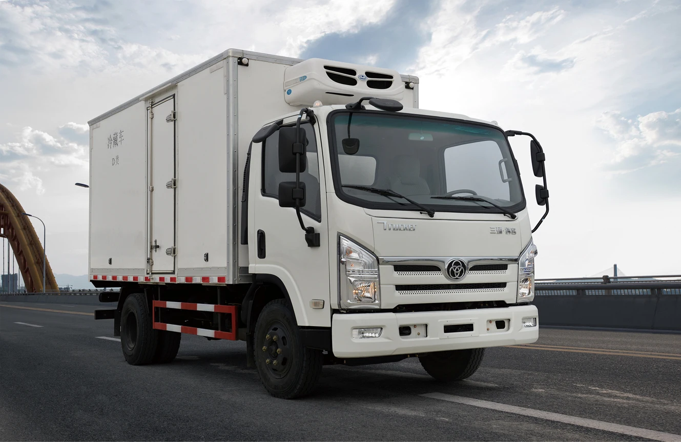 中国4x2 光 2 吨冷藏车