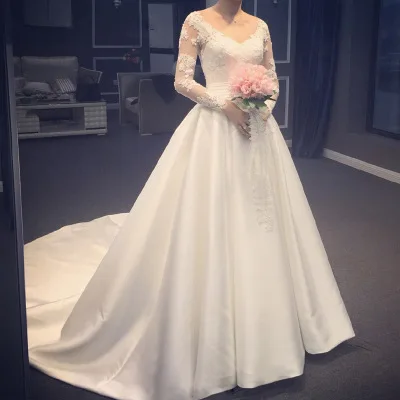 Elegant Bridal dress gown 2019 Long Sleeves Satin Wedding dress