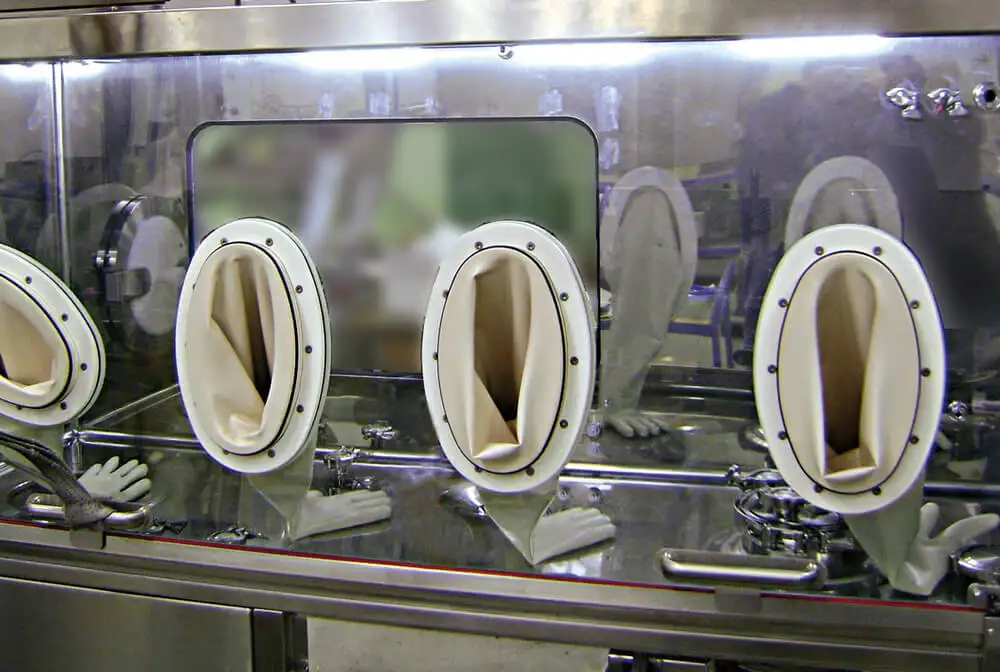 化学制药无菌隔离器