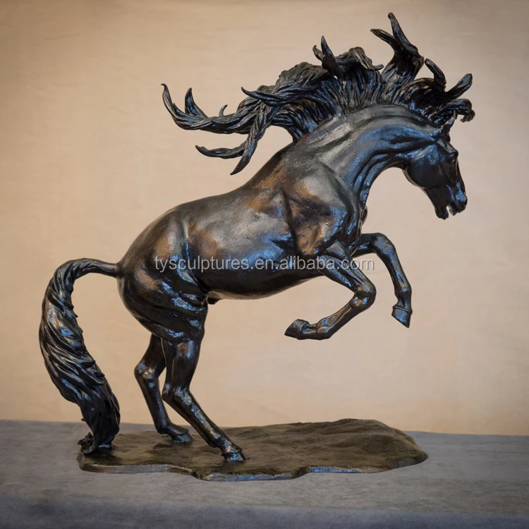 bronze horse sculpture