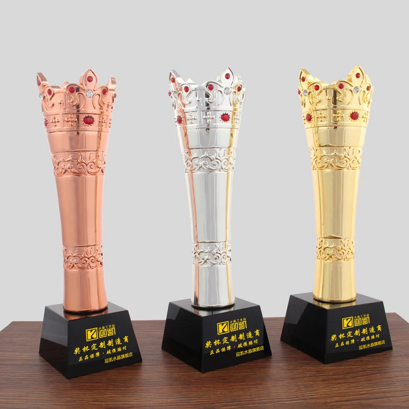 Creative Luxury Metal Crown Diamond Crystal Trophy With High Quality Buy Metal Trophycrystal 