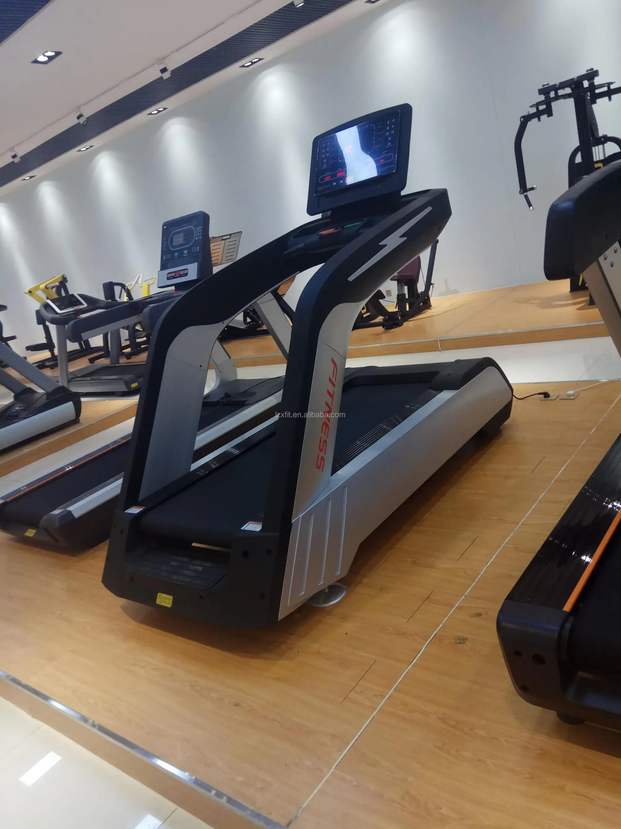 Cheap Price Big Screen Home Use Gym Fitness Exercise Running Machine