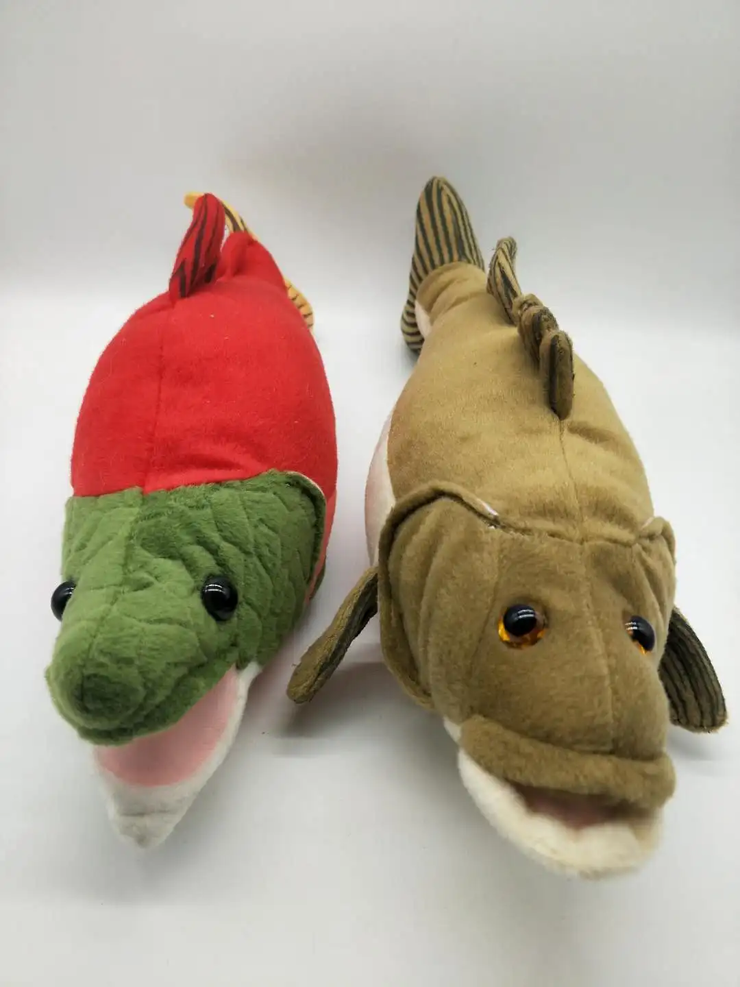 可爱的婴儿定制毛绒鱼类玩具