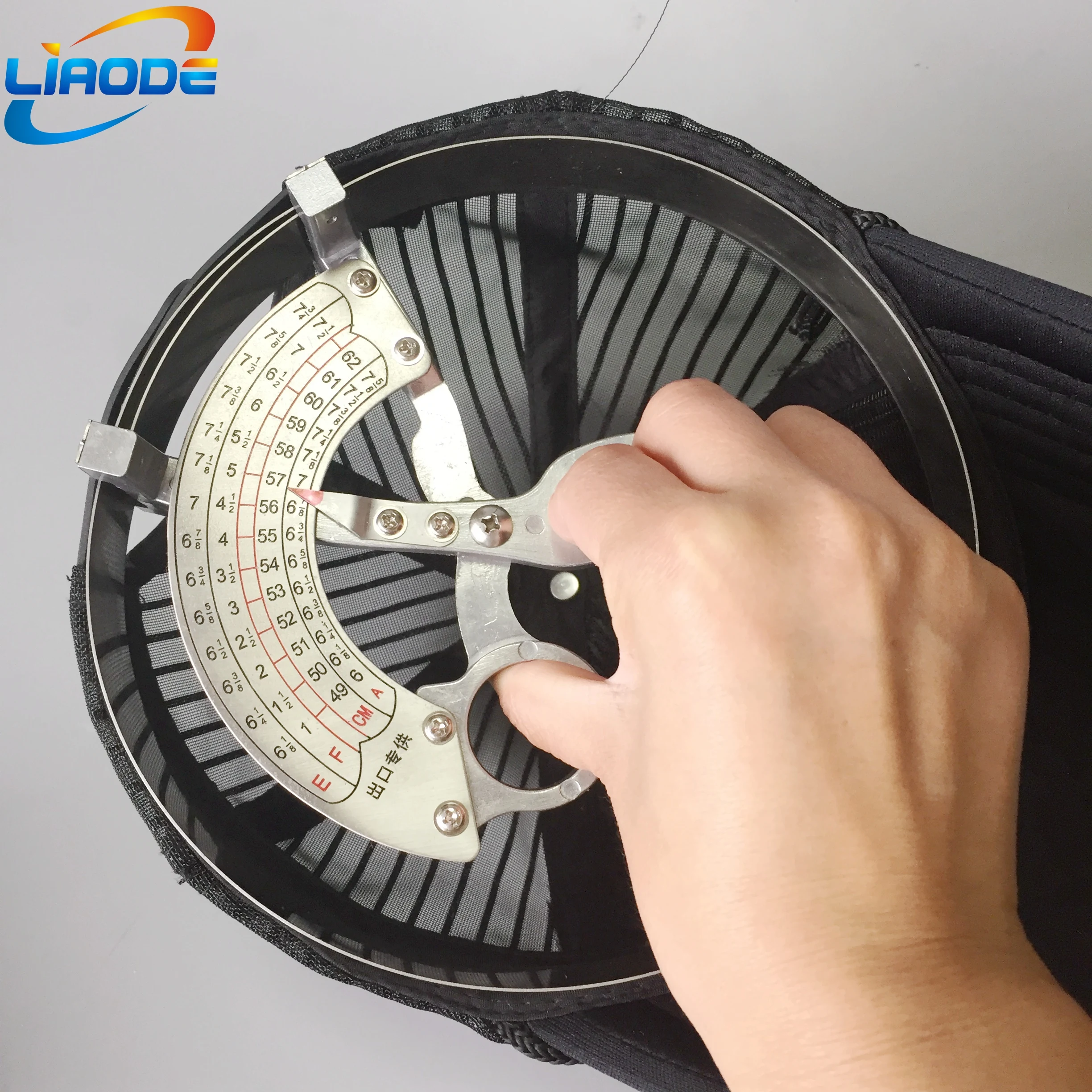 
LAT 14 Baseball cap size checker 