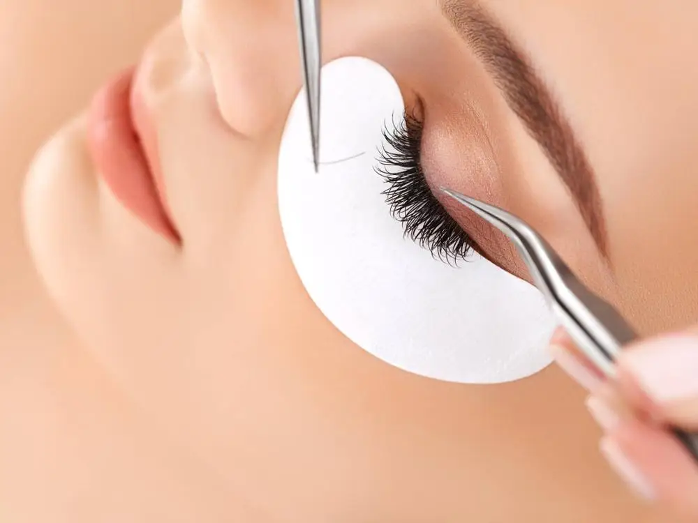 individual lashes extensions.jpg