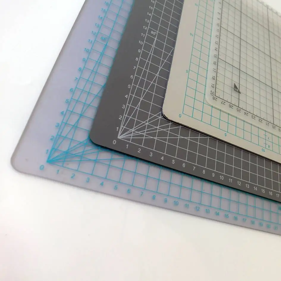 900 x 600 mm UESTA A1 Tappetino da Taglio 5 Strati PVC Cutting Mat Tappetini Per Taglio Verde