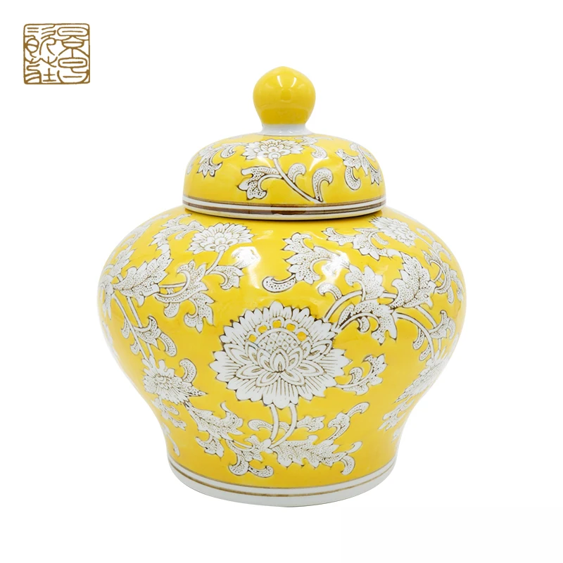 

Retro Chinese style exquisite yellow decorative cans ceramic novelty sweet jars