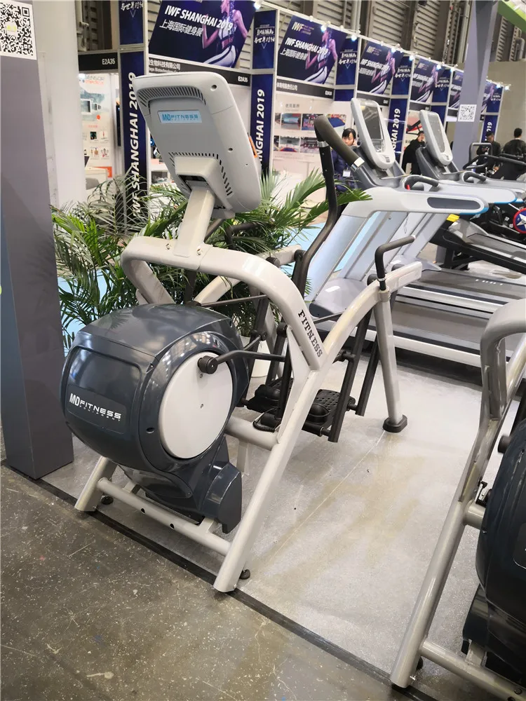 Эллиптический тренажер Precor AMT 835