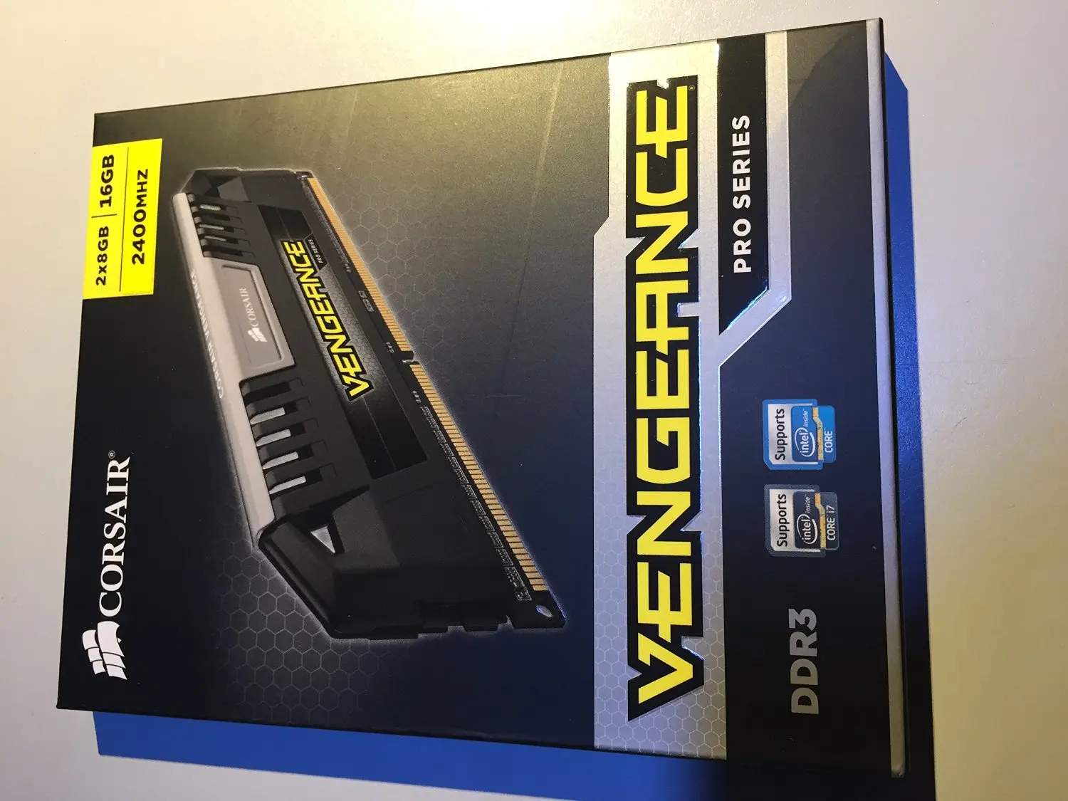 PC3-19200 DDR3-2400 Desktop Memory 2x8GB CORSAIR CMD32GX3M4A2400C10 16GB